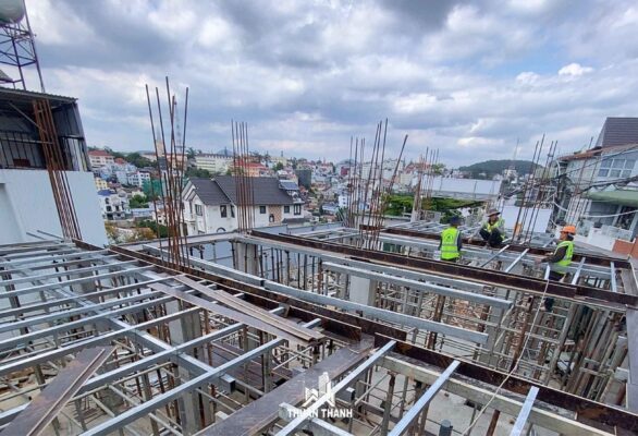 Gia công cốp pha dầm sàn lầu 1