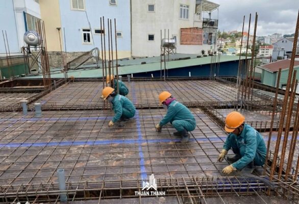 Lắp đặt cốt thép
