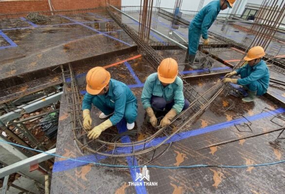 Lắp đặt cốt thép