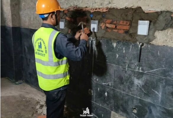Công tác ốp lát nhà vs